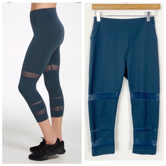 LIKE NEW REEBOK Mesh Novelty Stripe Leggings Small Yoga Athletic Lounge Workout - Picture 1 of 8